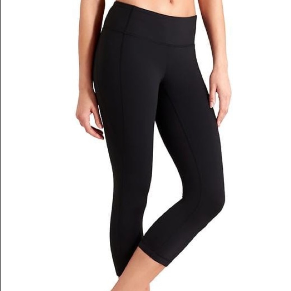 Athleta Gap simple black crop small
